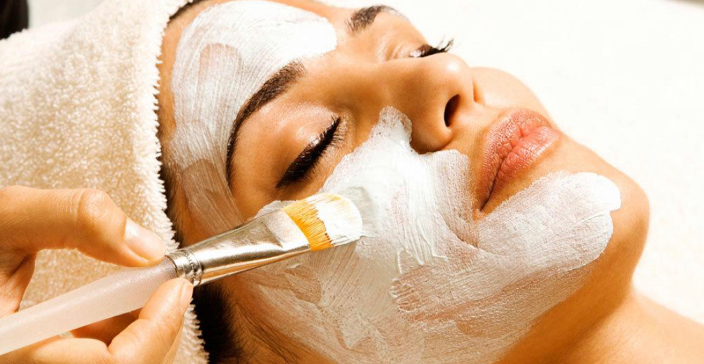 Deep Cleaning Facial