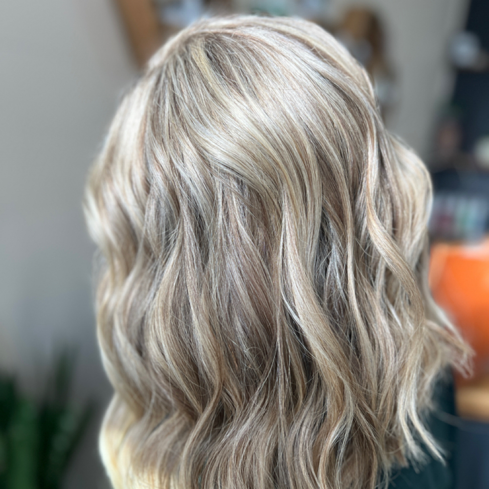Full Blonding at LJay_Hair in Long Beach, CA