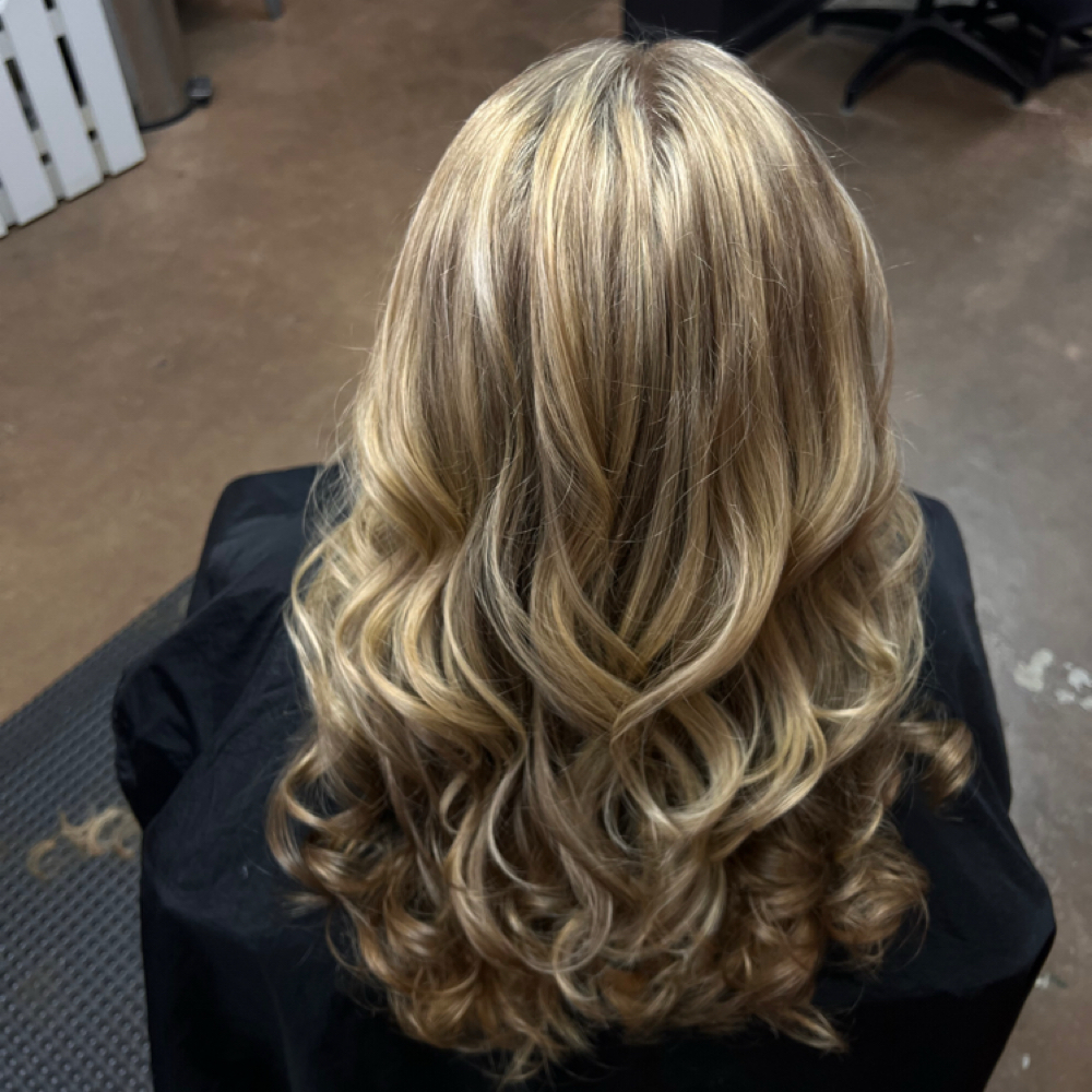 Full Highlight at Transitions Salon       “Hair by Jennifer” in Poplarville, MS