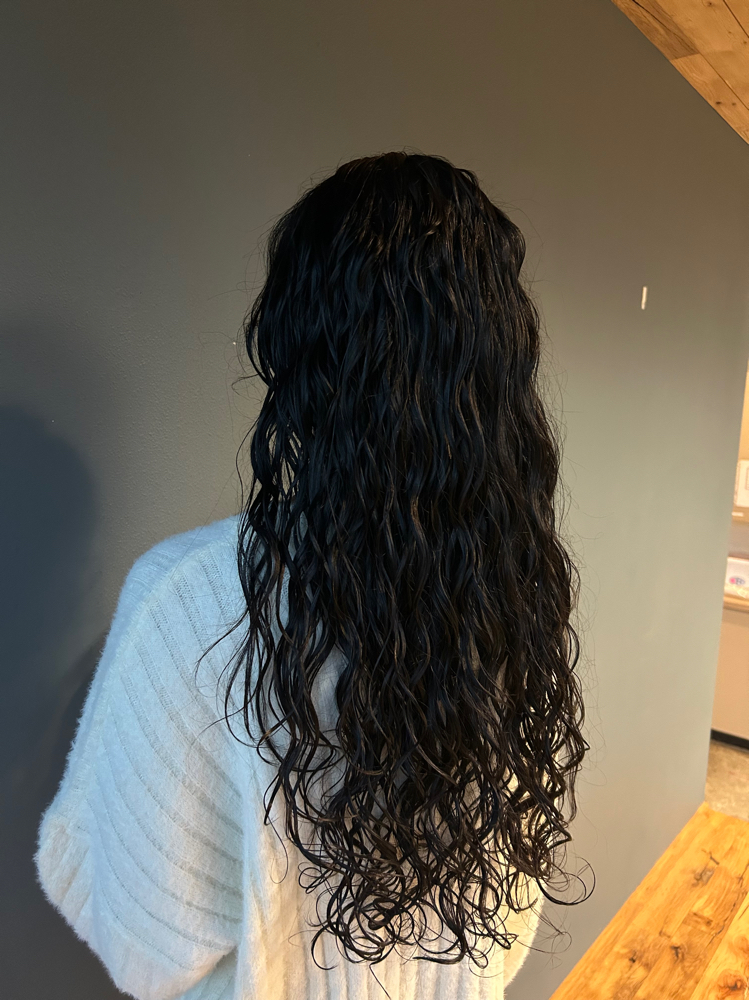 Return Client Curly Cut
