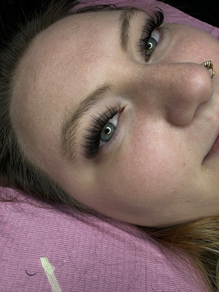 The olivia set (hybrid set) at Akira’s Beauty Lounge in Hot Springs, AR