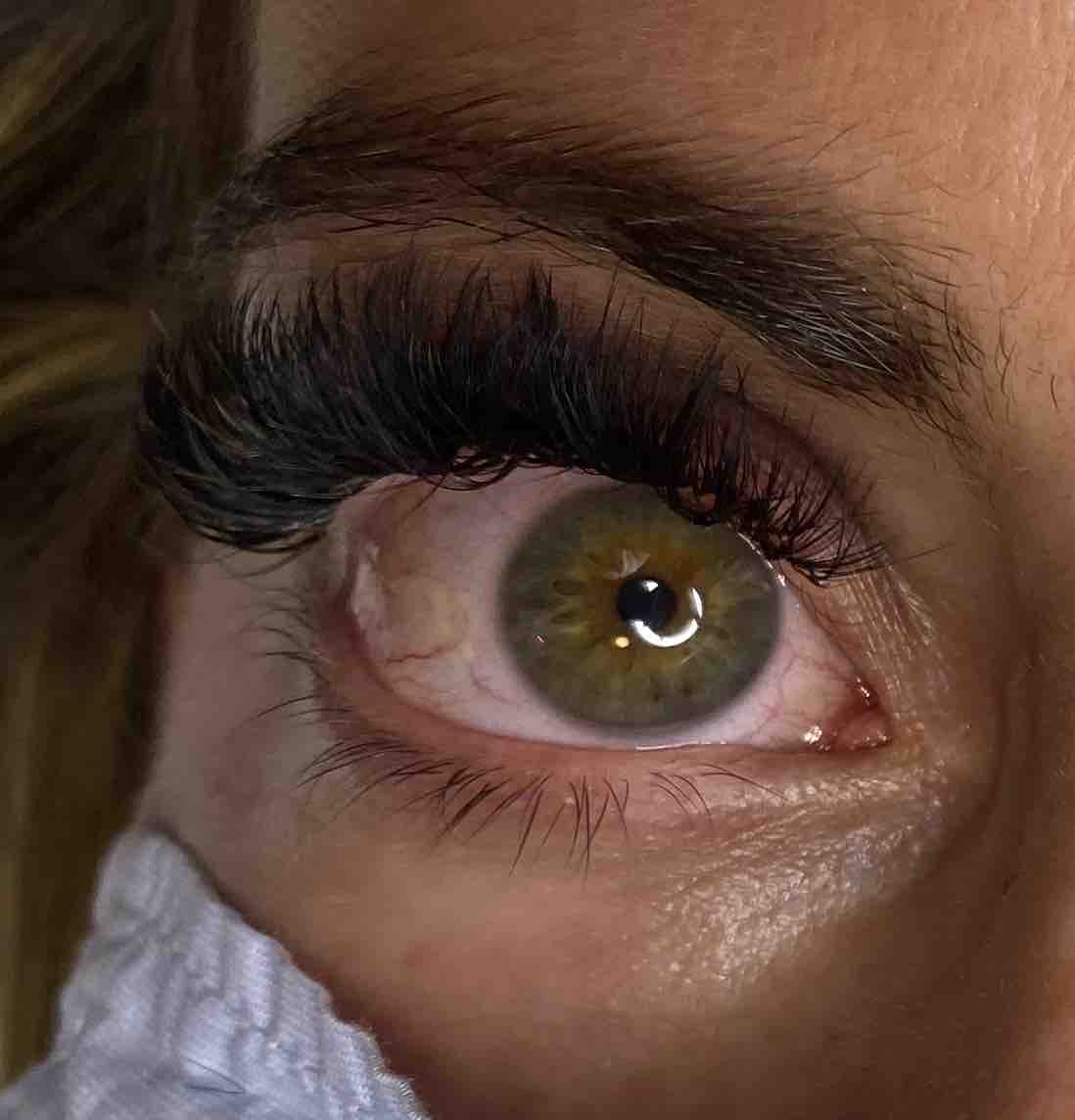 Mega Volume Lash Extensions