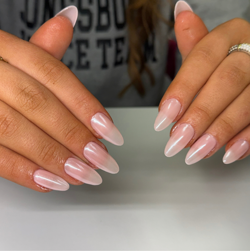gel manicure at polished by ryleigh in jonesboro, AR