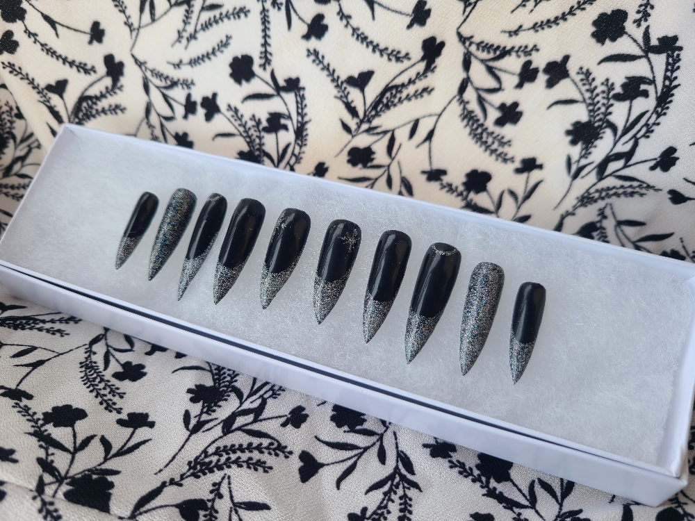Press-On Nail Set