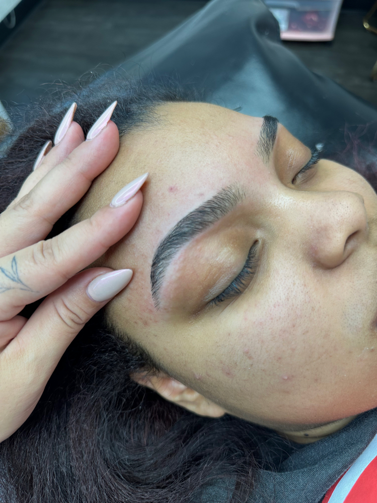 Teen Brow Wax & Shape