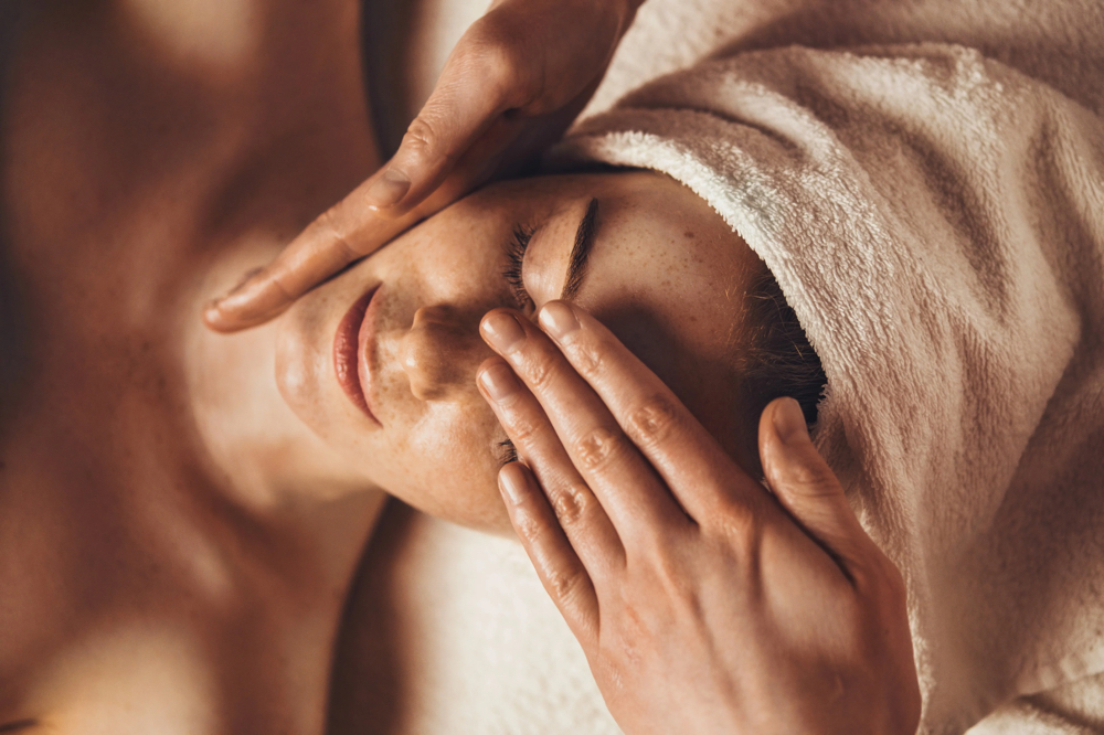 Relax & Glow Facial
