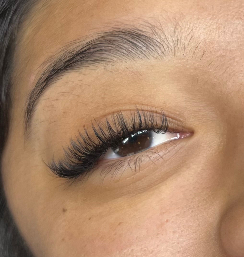 Hybrid Set - Lash Extensions