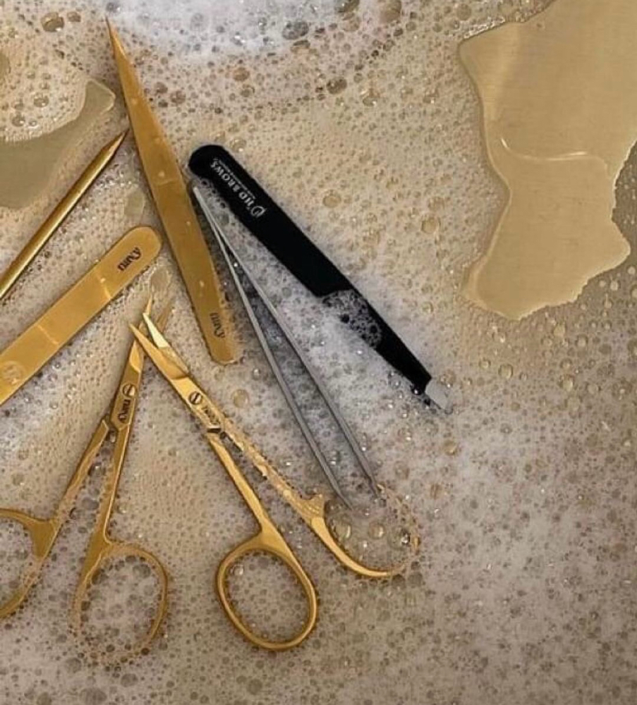 Eyebrow Wax & Tint