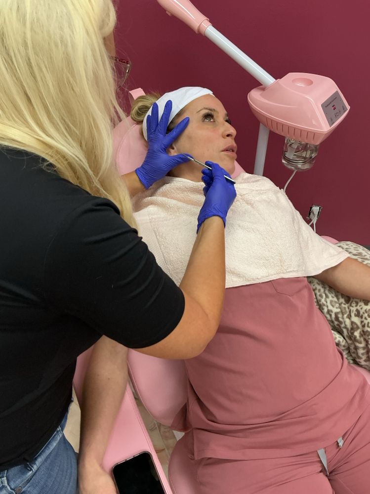 Dermaplaning at Echelon Beauty and Glam Bar in Dallas, TX
