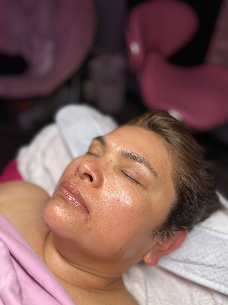 Customized Facial ☁️🎀