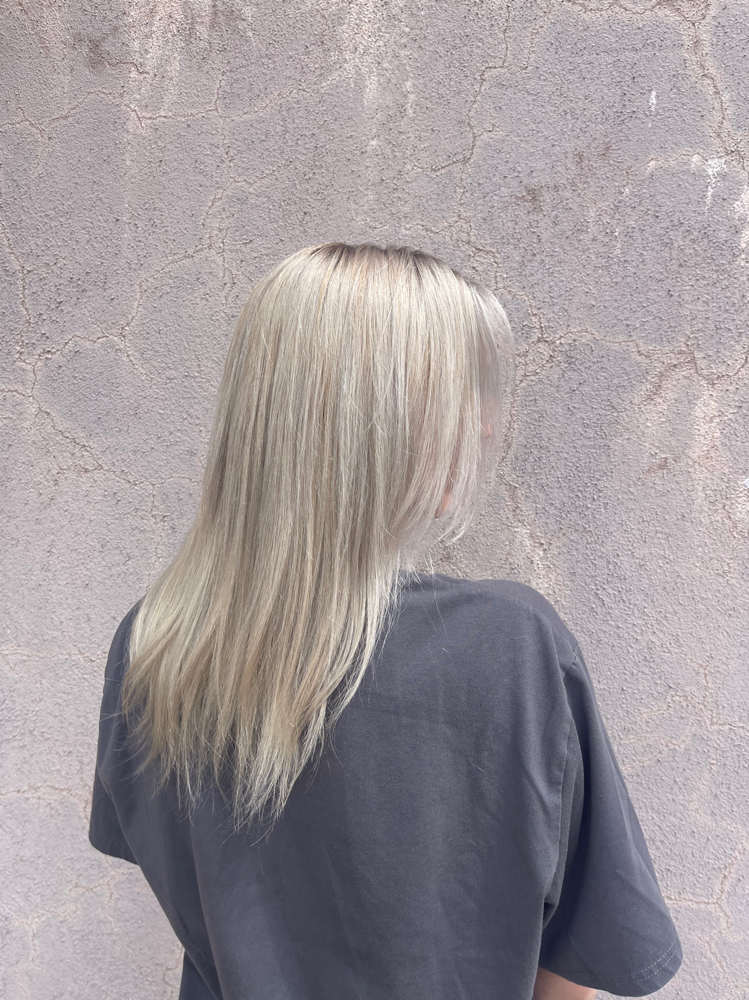 Total Blonde at Rooted Love Beauty co in Williams, AZ