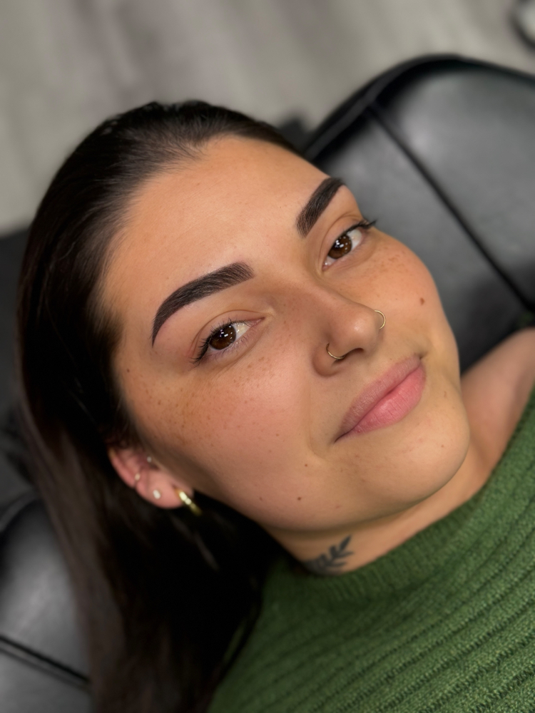 Brow Touchup (6-8 Weeks)
