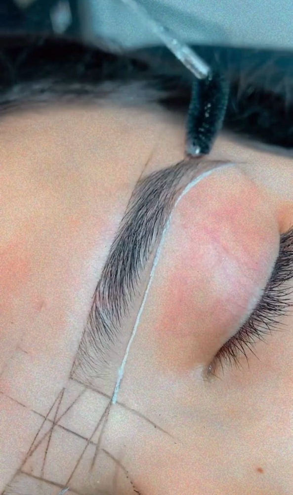 Brow Sculpting