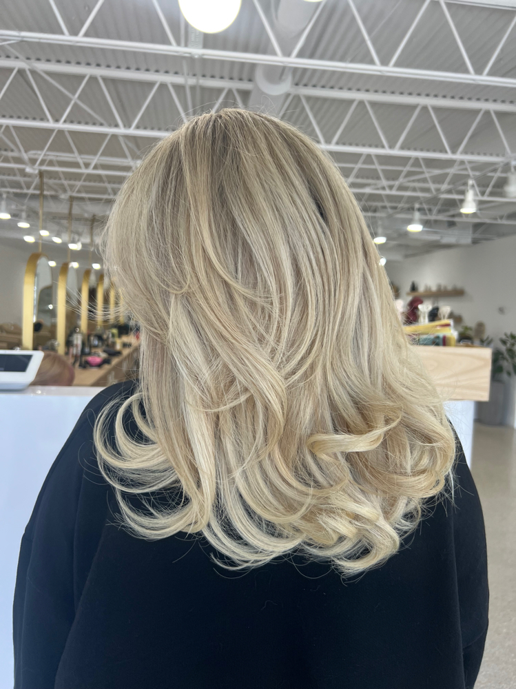 Blowout at Sydney Claire Hair in Orlando, FL