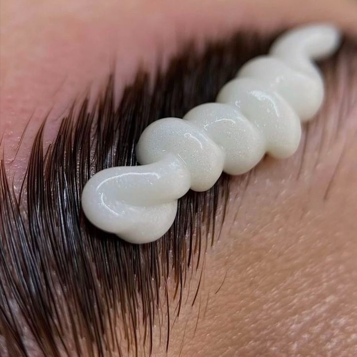 Brow Lamination Maintenance at Lumí & Luxé Esthetics in Roseville, CA