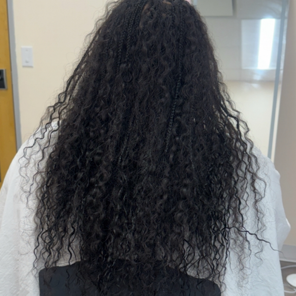 Boho Knotless Mid Back at Luxe braids & beauty LLC in Dallas, TX