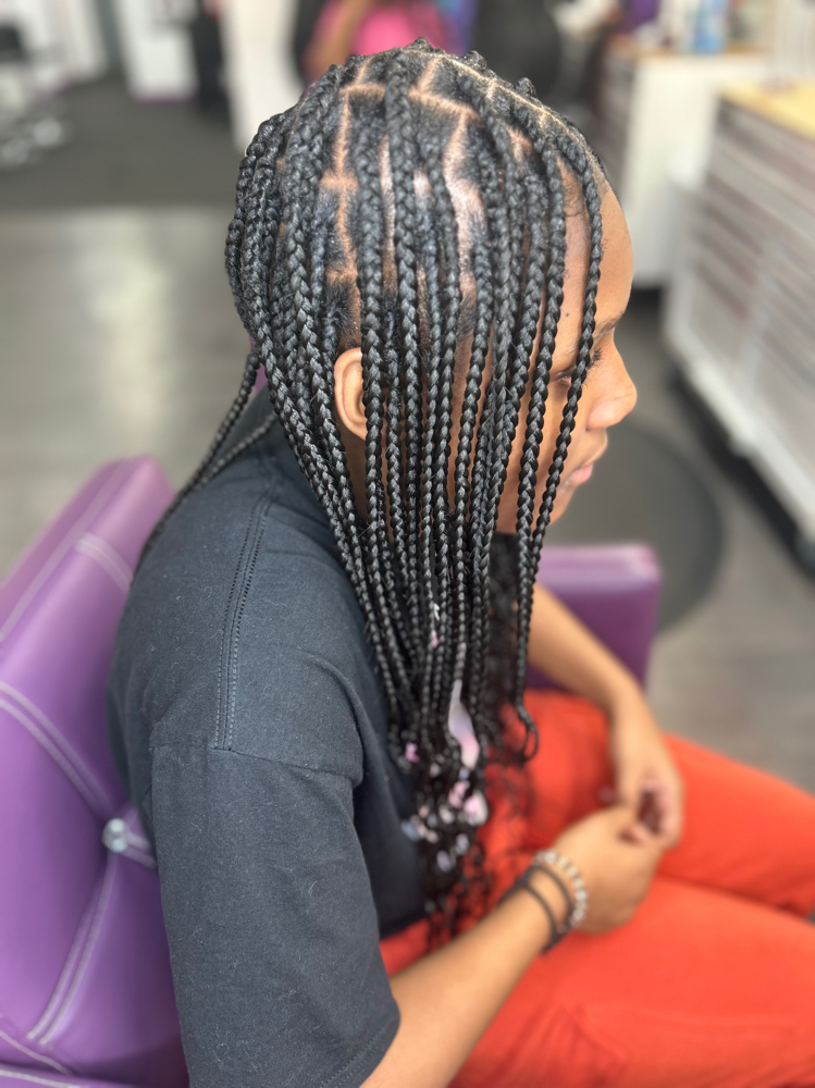 Medium Knotless