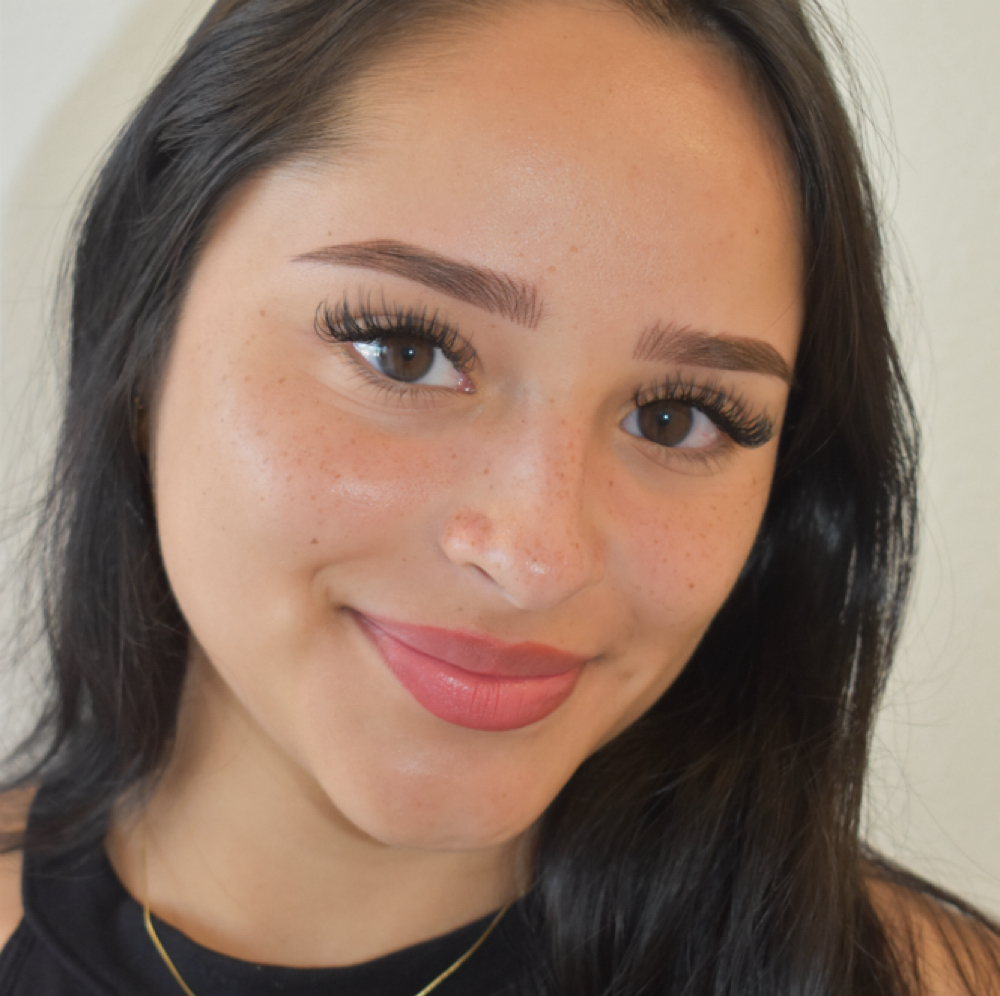 Mini Touch Up at LashQueensByRosa in brownsville, TX