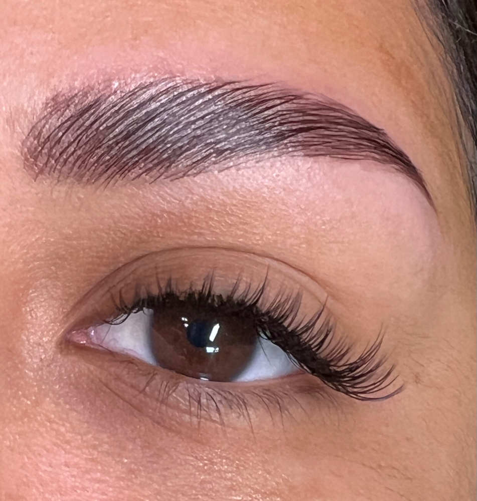 BROW LAMINATION WITH TINT