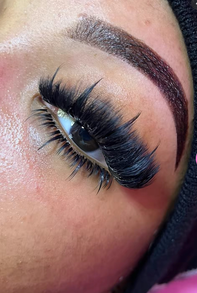 Cluster Lashes
