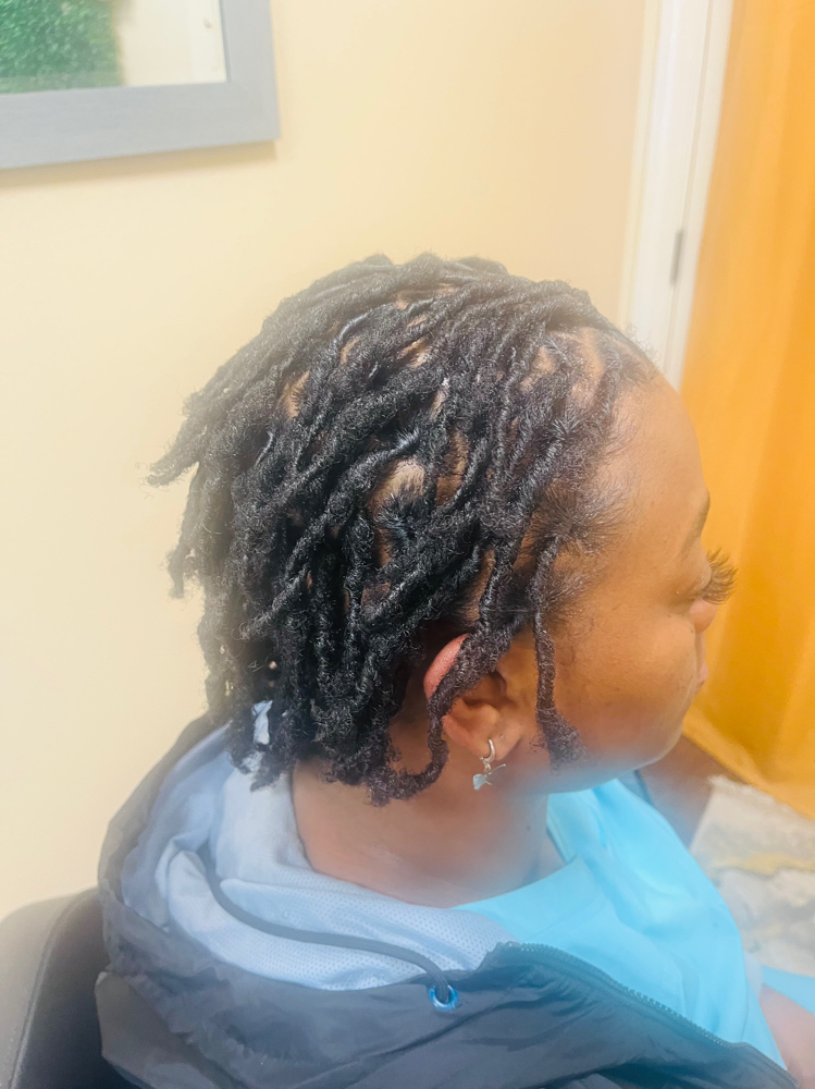 Palm Roll Retwist