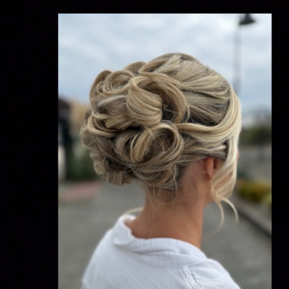Event Styles at Solo Salon in Port Townsend, WA