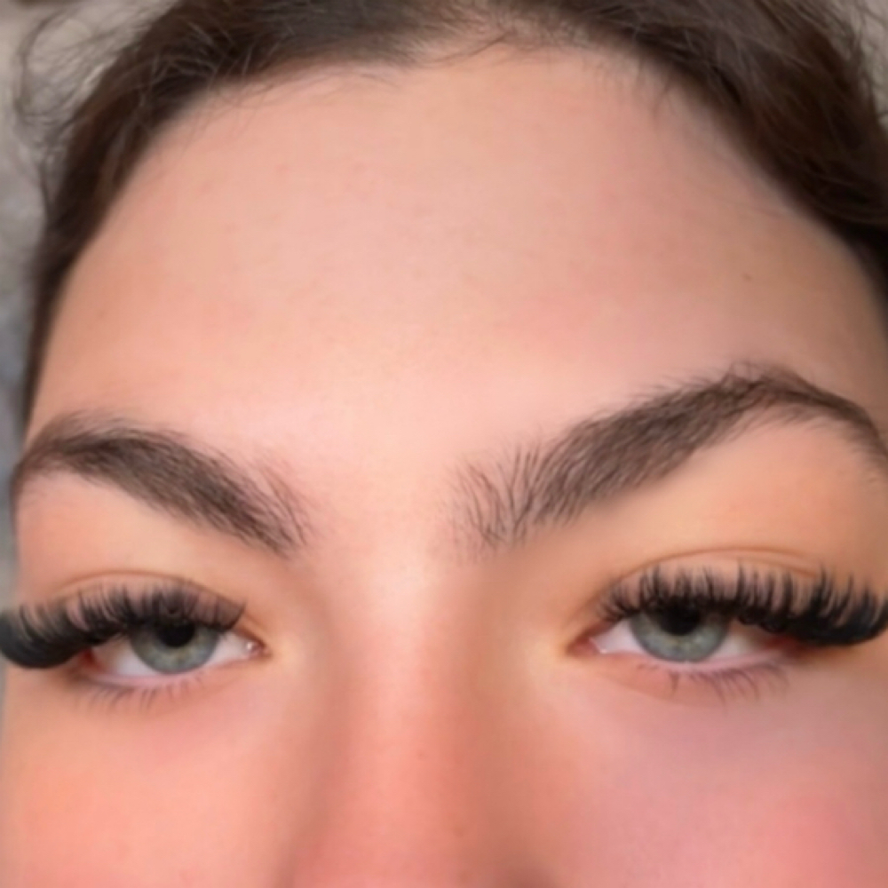Hybrid Full Set at LashEnvy Aesthetics in Boardman, OH
