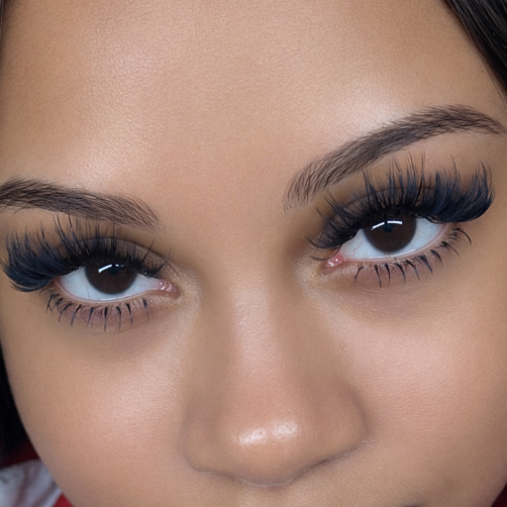 Wipsy Fullset at iSTYLASH Esthetics in OAK PARK, MI