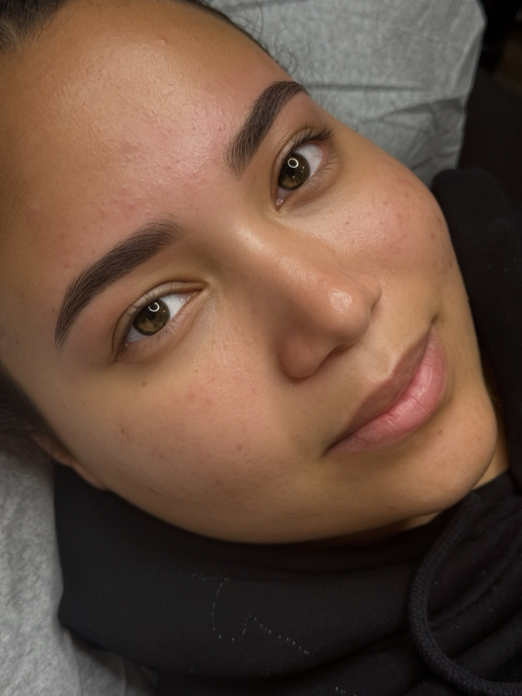 Brow Shaping at Deggies_Beauty in Paterson, NJ