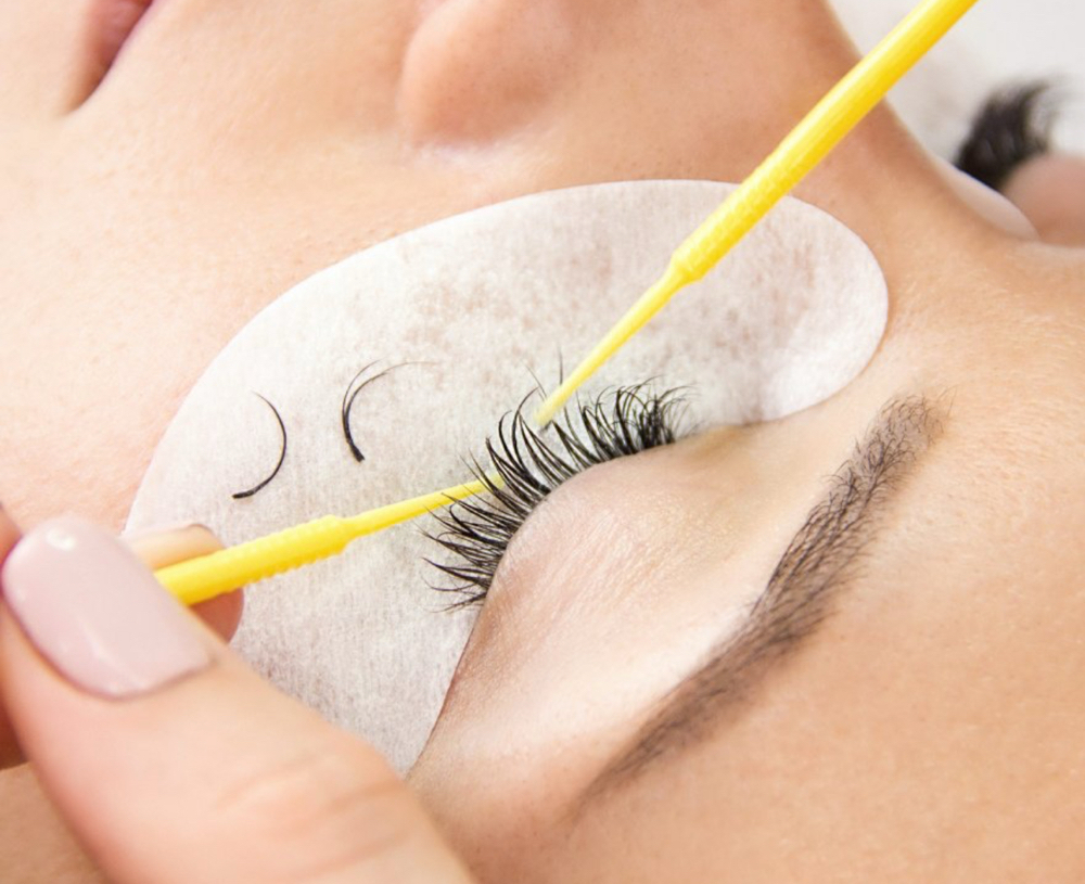 Lash Removal