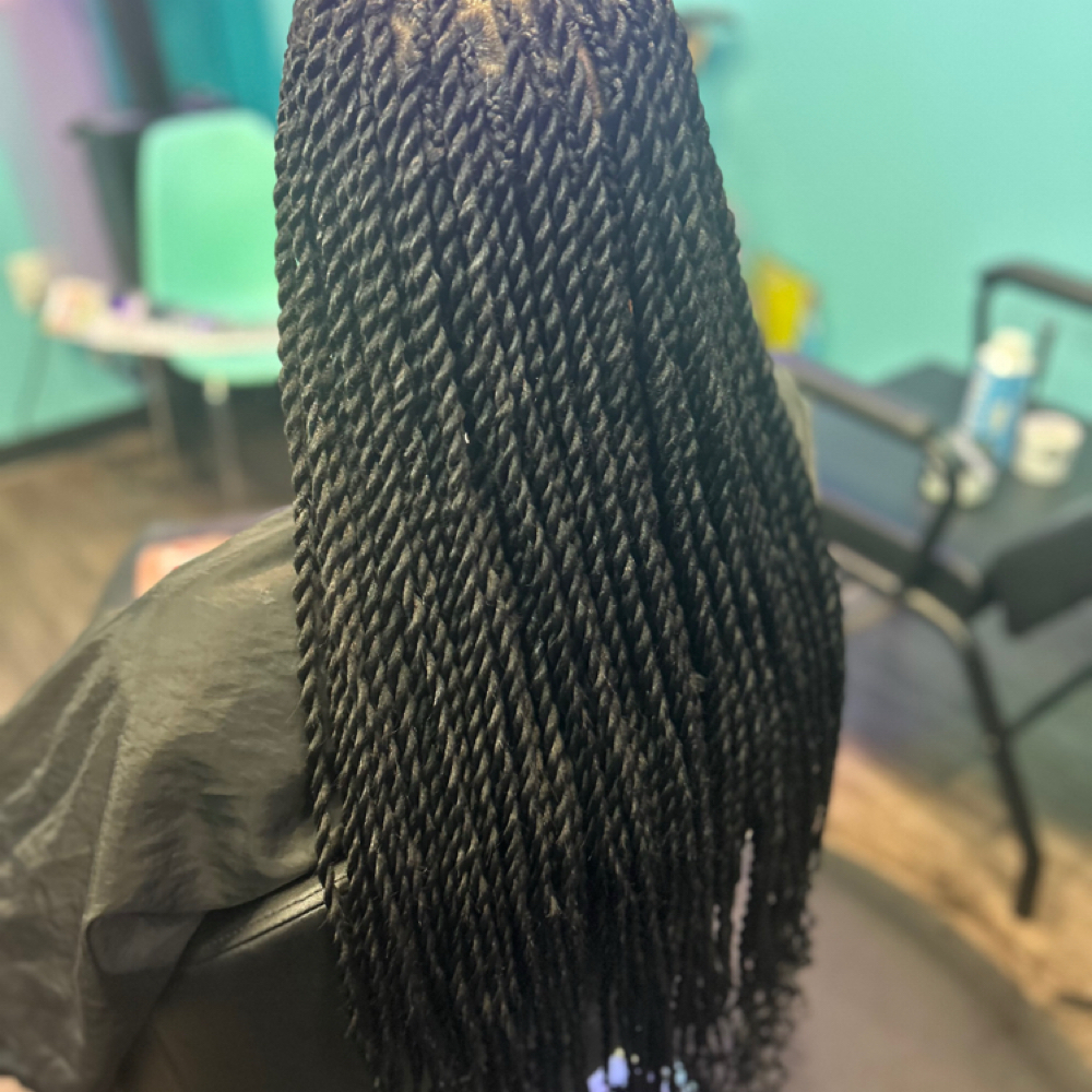 Rope Twist at Thahairtherapist in Houston, TX
