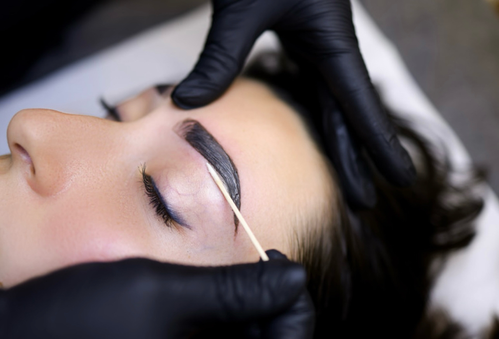 BROW TINT