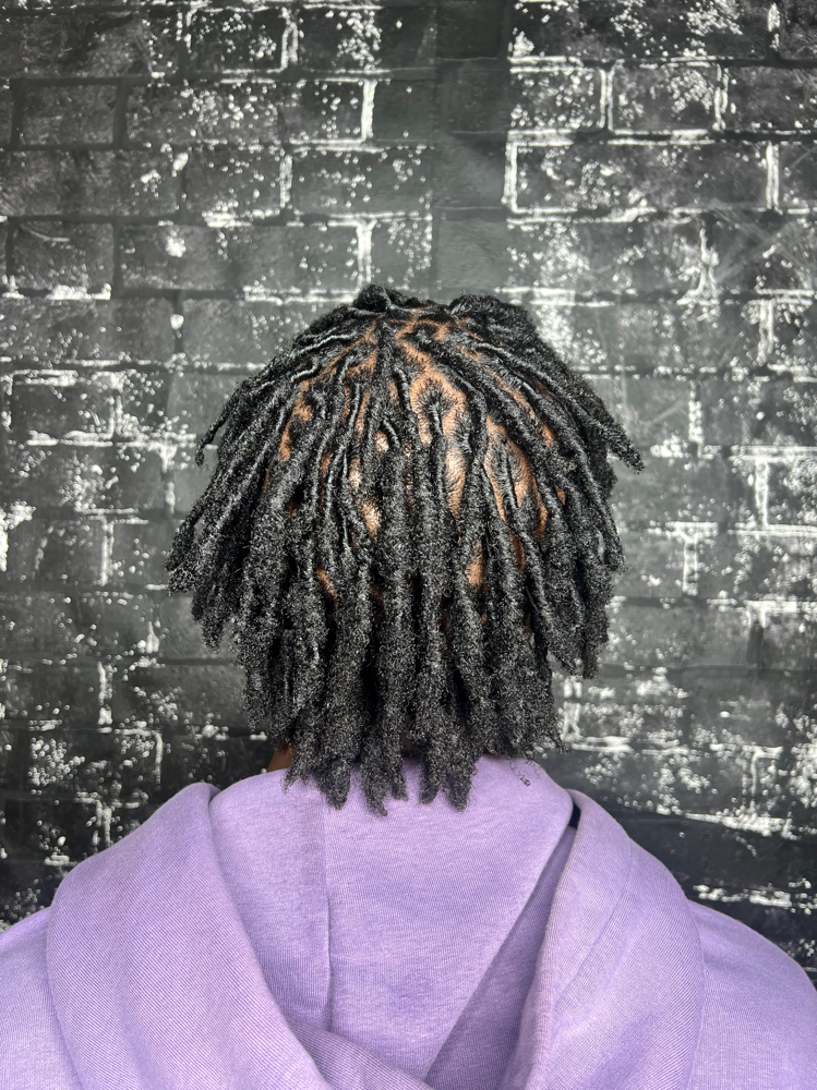 Loc Retwist (NO STYLE) at Liv Lavish Beauty in Baltimore, MD