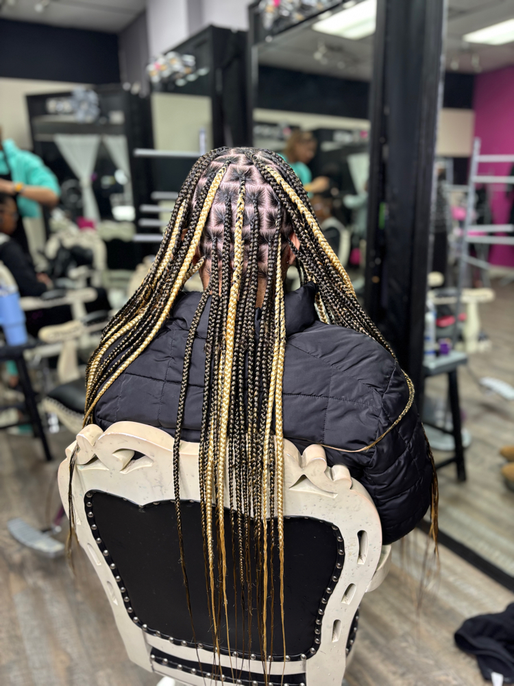 Medium Knotless Braids