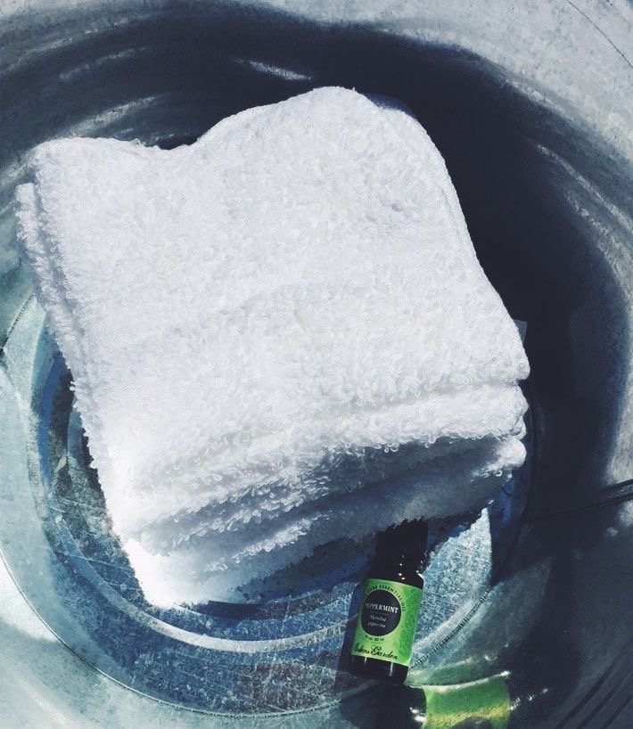 Hot Towel w Massage