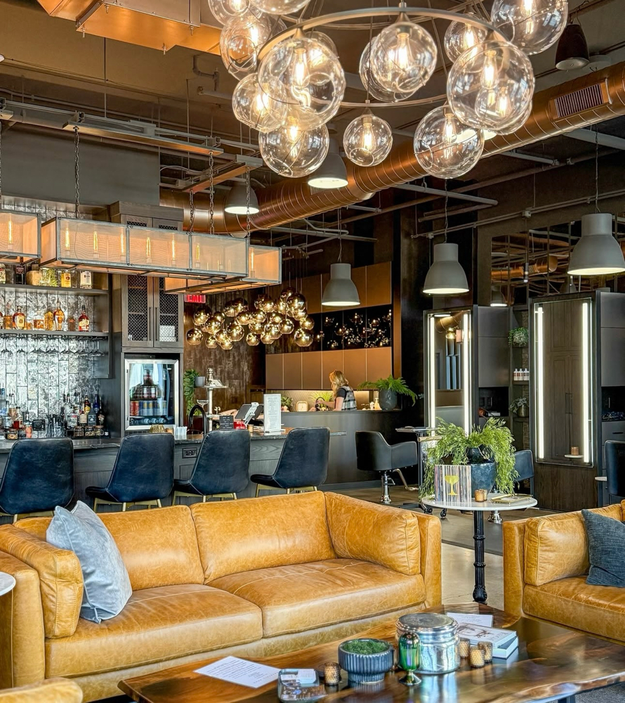 Eliz: Shampoo, blow Out + style