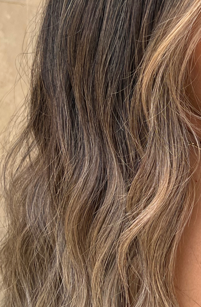 WASH & BLOWDRY