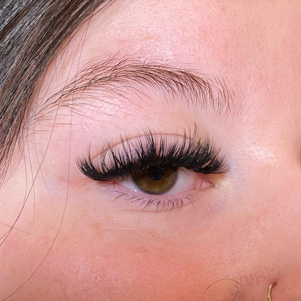 Volume Lash Extensions