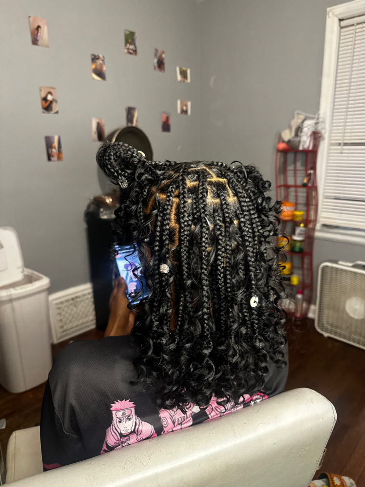 Boho Bob Knotless Curly Ends