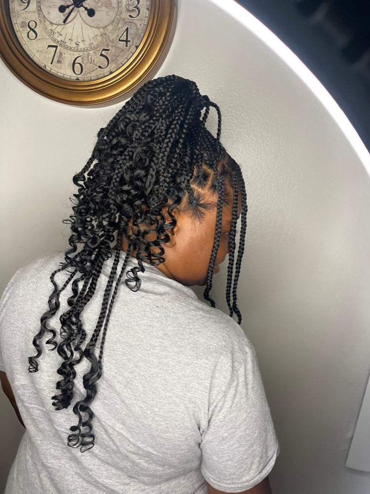 Medium Short Knotless W/ Curls at JayBraids in Richmond Hts, OH