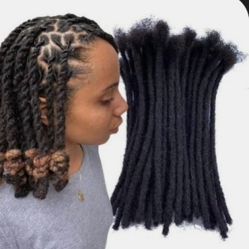 Lock With Extensions at De lux beauty bar in New York, NY