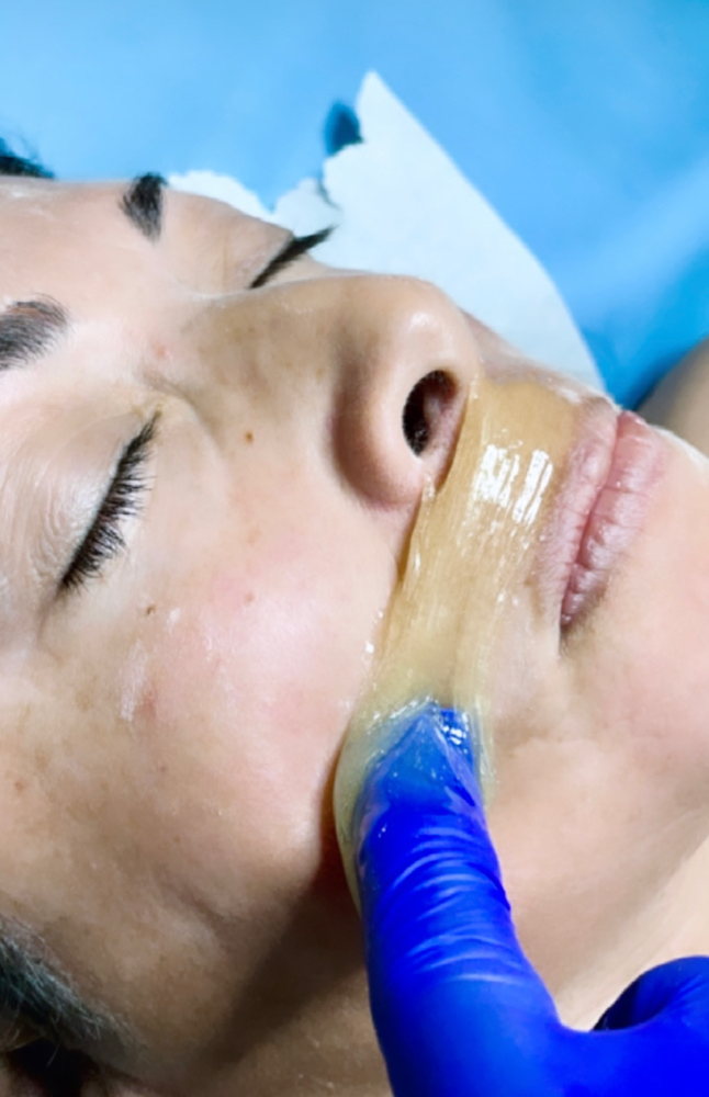 Upper Lip Sugar Wax