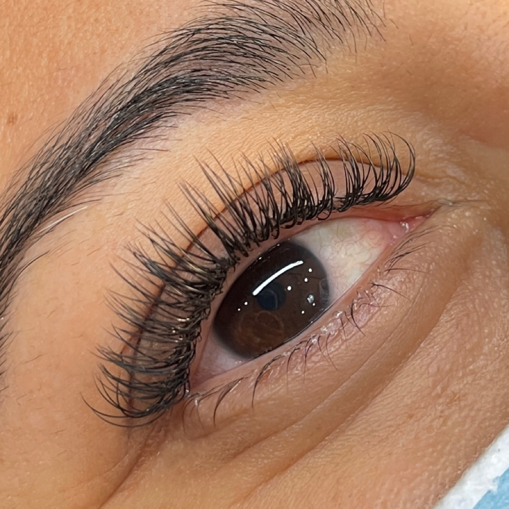 Classic Set at Topaz’s Beauty in Lyndhurst, NJ