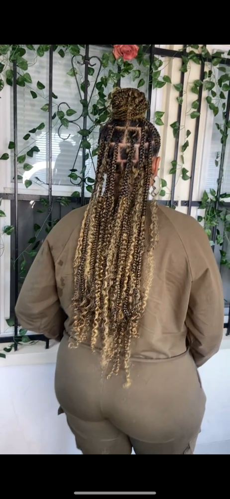 Large Bohemian Knotless at Dani Natasha in Lackwanna, NY