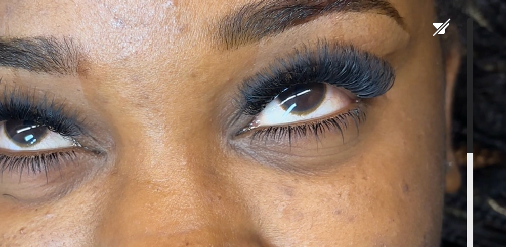 Classic Fill at Shay’s Lash Studio ❤️ in Decatur, IL