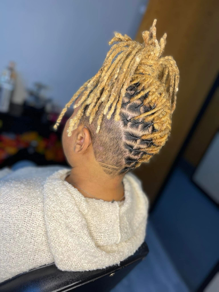 TopOnly/ Mohawk (Retwist & Style) at Locs BySherry in Florissant, MO