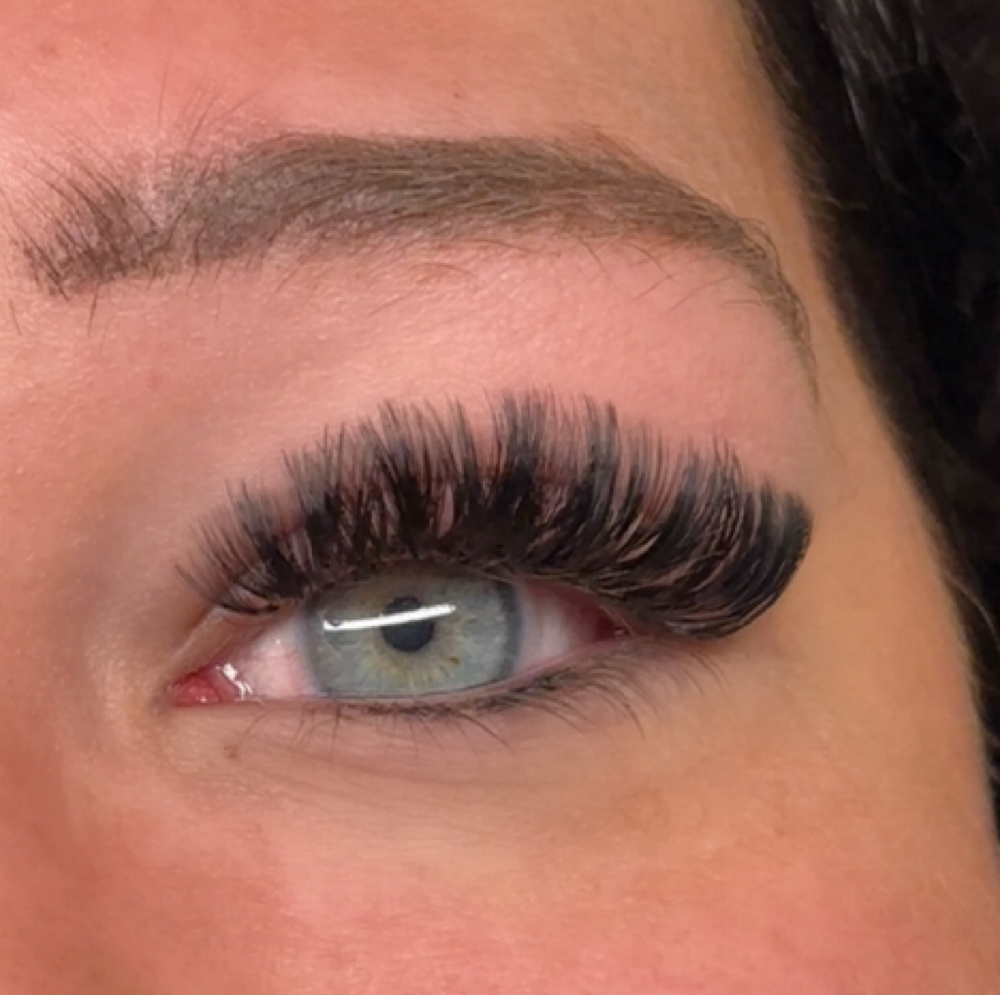 Volume Full Set at Slayed by Sabrina in Cheyenne, WY