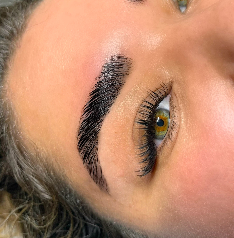 Brow Lamination + Tint
