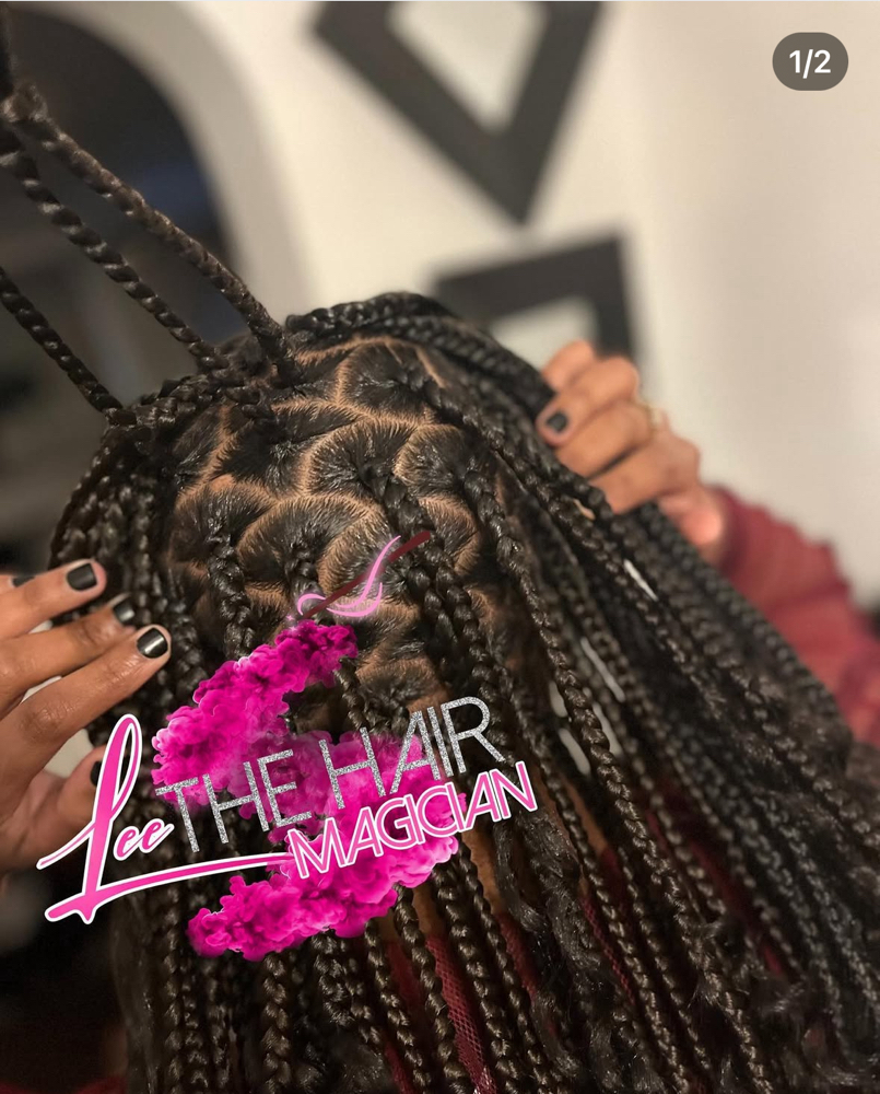 Medium Knotless at Lee The Hair Magician LLC in Detroit, MI