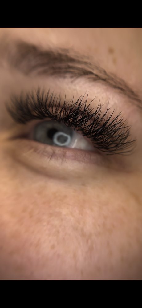 Hybrid Lashes